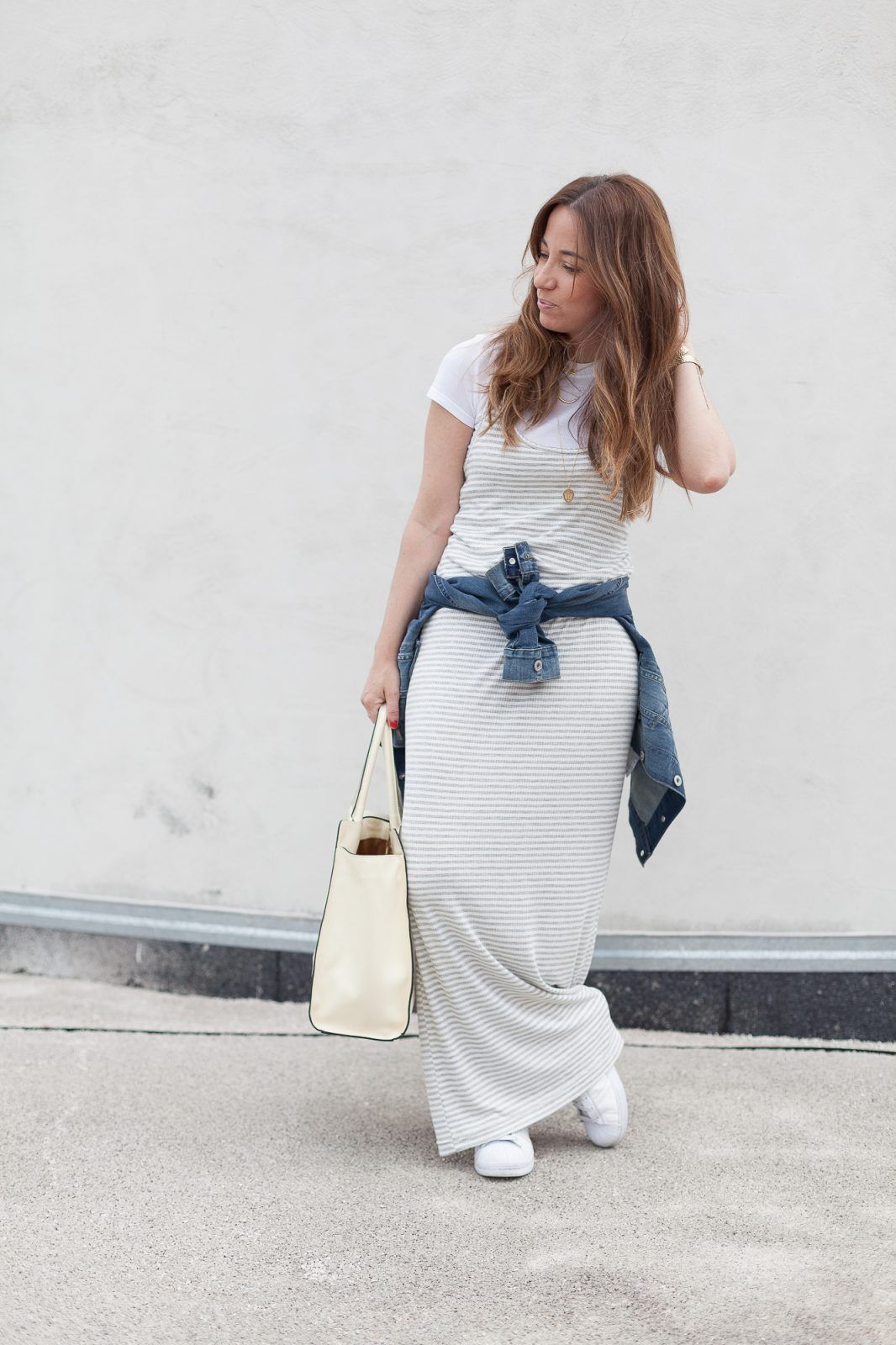 VESTIDO-DE-RAYAS-